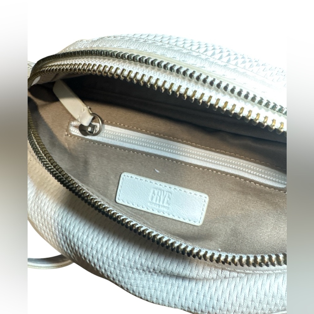 NWT! Frye Lena Perf White Leather Hip Pack - Picture 2 of 4